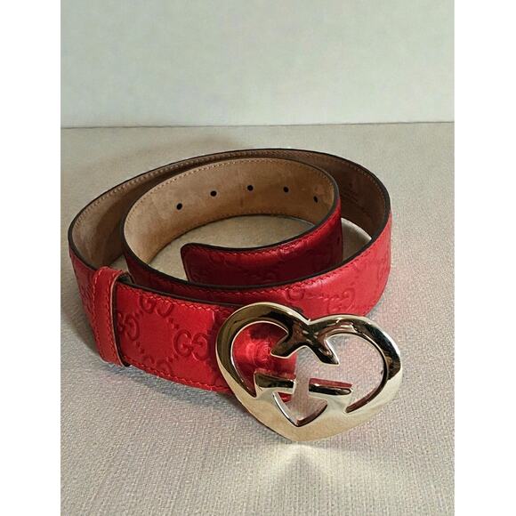 Gucci Red Guccissima Leather Heart Buckle Size 80cm/32 in - Picture 1 of 9